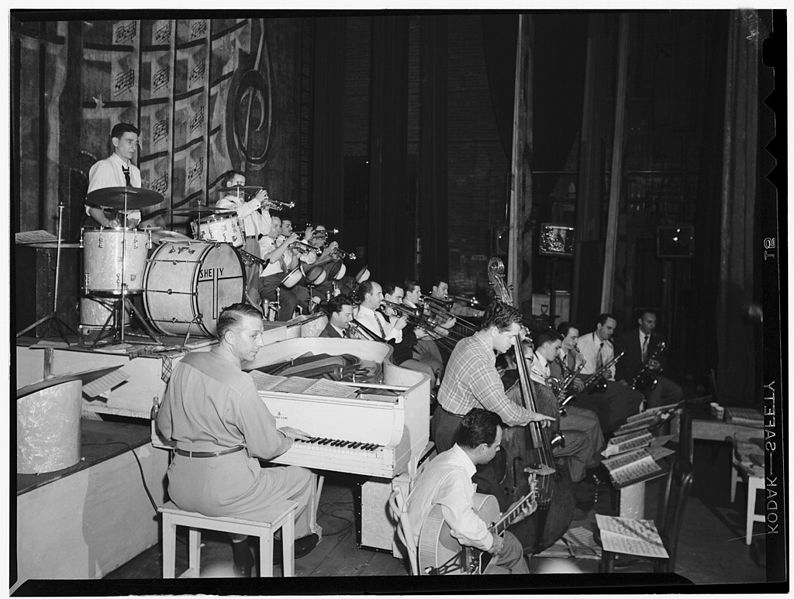 File:(Portrait of Stan Kenton, Laurindo Almeida, Eddie Safranski, Bob Cooper, Chico Alvarez, Ray Wetzel, and Harry Betts, Richmond, Va.(?), 1947 or 1948) (LOC) (5354787534).jpg