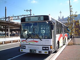 瀬戸内産交の一般路線車（日野・ブルーリボン）