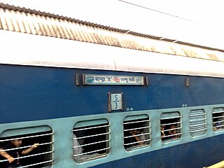 <span class="mw-page-title-main">Bandra Terminus–Jammu Tawi Vivek Express</span> Train in India