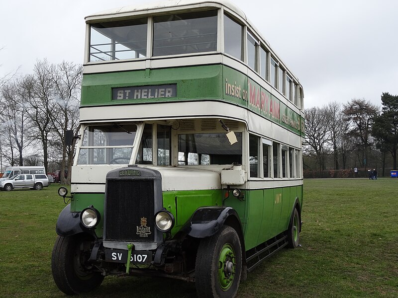 File:2015 Detling transport show (16767652560).jpg