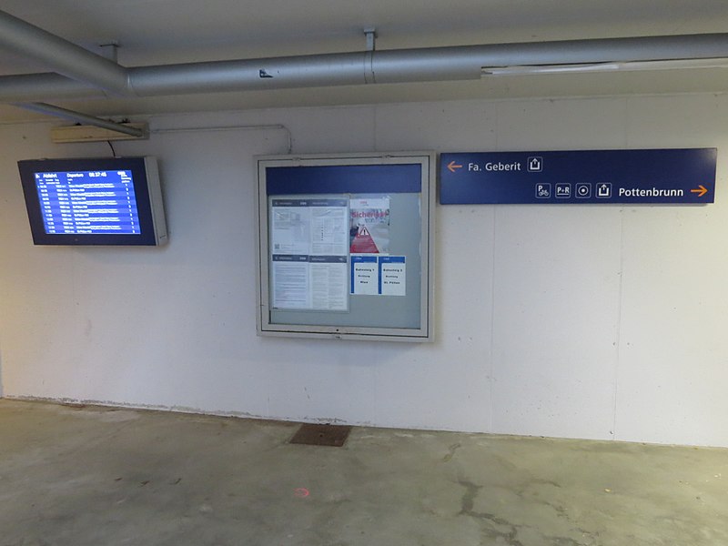 File:2017-11-20 (130) Bahnhof Pottenbrunn.jpg