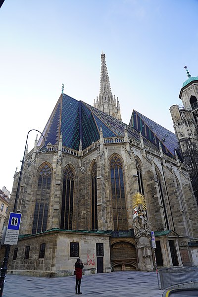 File:20190206 St.Stephan 5215 (47460662412).jpg