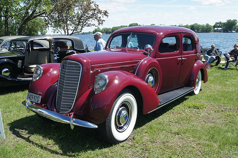 File:37 Lincoln Model K Sedan (8942176373).jpg