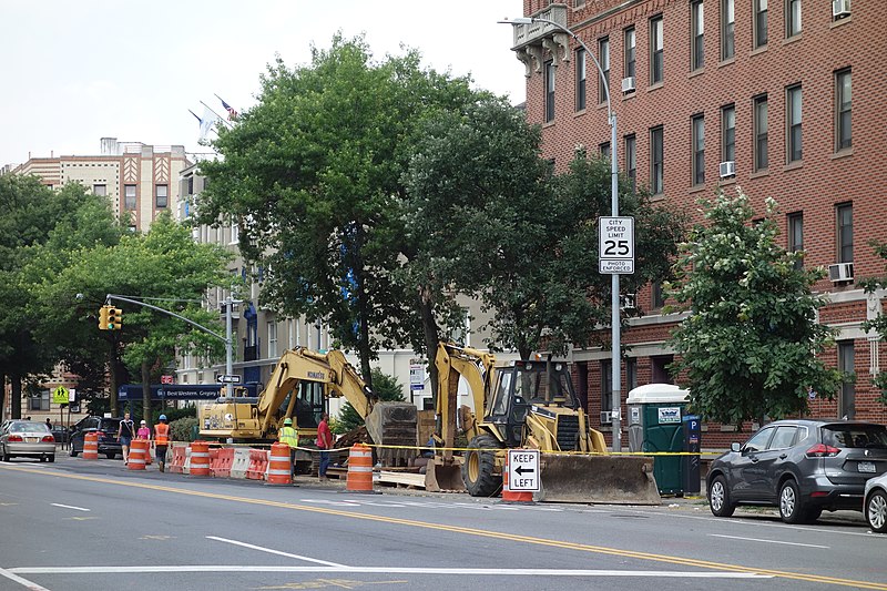 File:4th Av 85th St Bklyn td (2019-07-10) 09.jpg