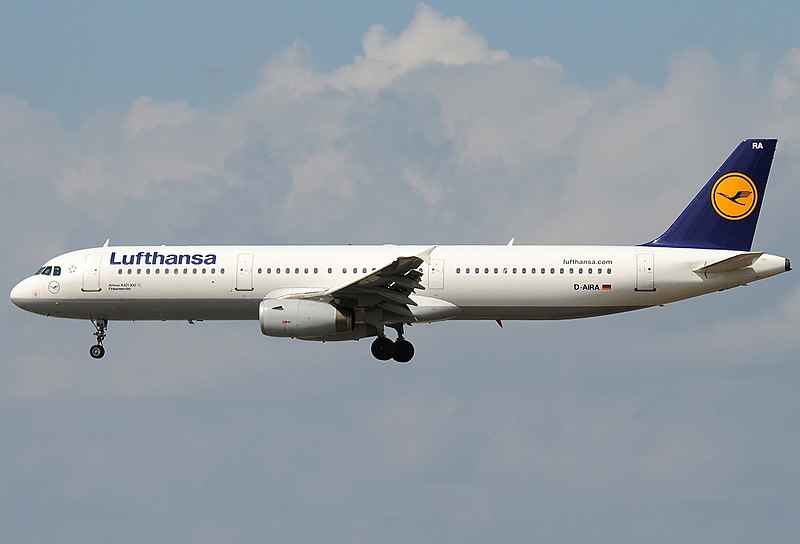 File:Airbus A321-131, Lufthansa JP7203936.jpg