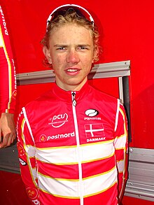 Andreas Kron (2016-04-10) - Saint-Amand-les-Eaux - Paris-Roubaix gençler, départ.jpg