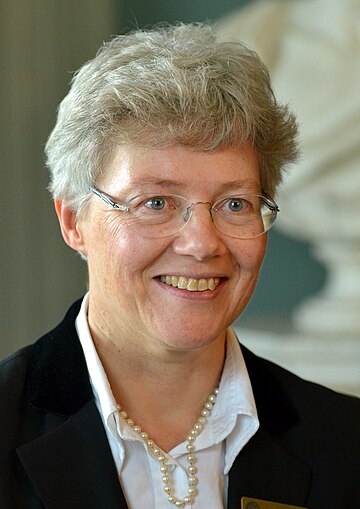 File:Anne LHuiller 01.JPG