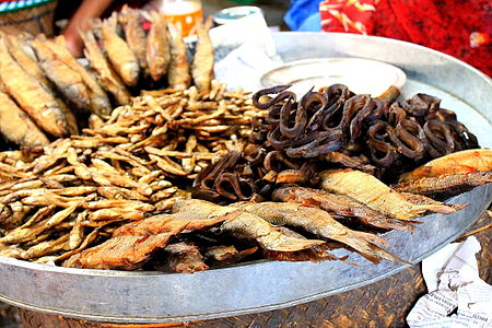 Assorted dried fishes.JPG