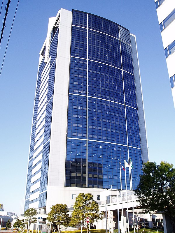 The Atsugi AXT office building lies south of central Atsugi, near the interchange of the Tōmei Expressway