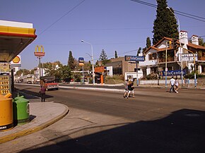 Avenida Hipólito Yrigoyen y la calle French - Banfield - Lomas de Zamora.jpg