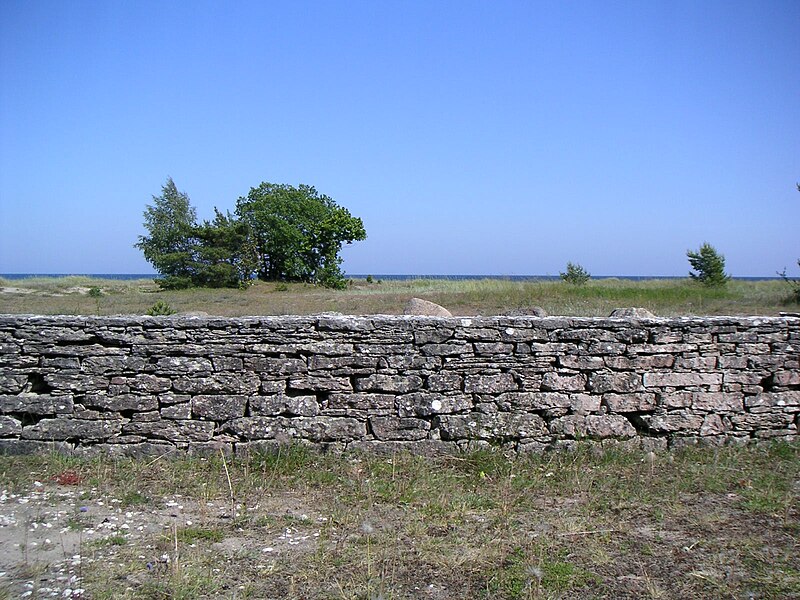 File:Barnarve mur.JPG