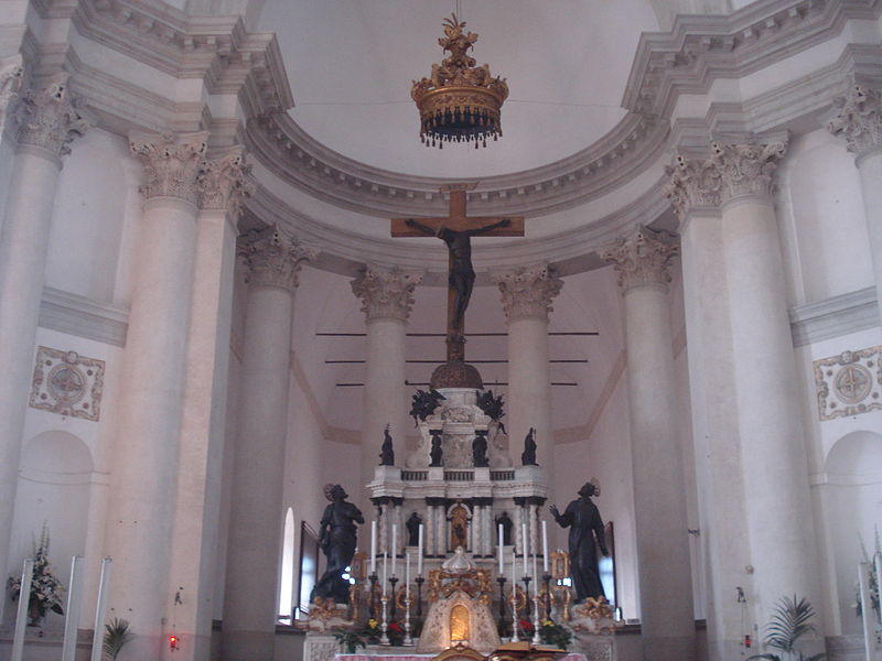 File:Basilica del Santissimo Redentore Interior3.JPG