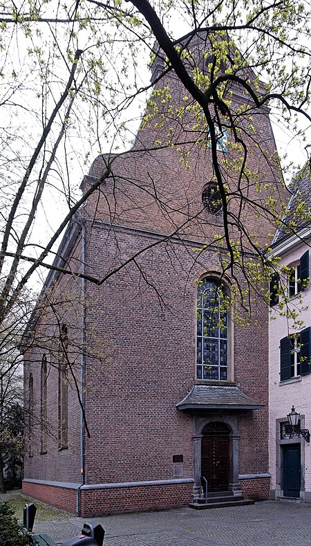 Berger Kirche in Duesseldorf Altstadt, von Westen