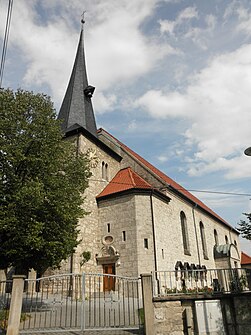 De kerk van St. Sebastian is een van de bezienswaardigheden van de plaats