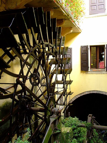 File:Borghetto003.JPG