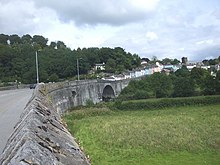 Causeway approach from the south Bridge over the Tywi at Llandeilo - geograph.org.uk - 1447405.jpg