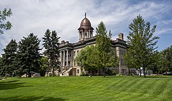 Cascade County Courthouse červenec 2020.jpg