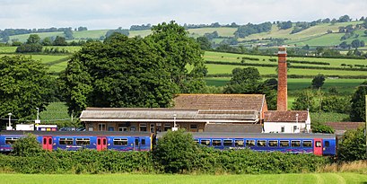 How to get to Castle Cary Station with public transport- About the place