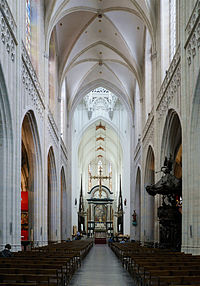 Main nave Cathedral Antwerp July 2015-14a.jpg