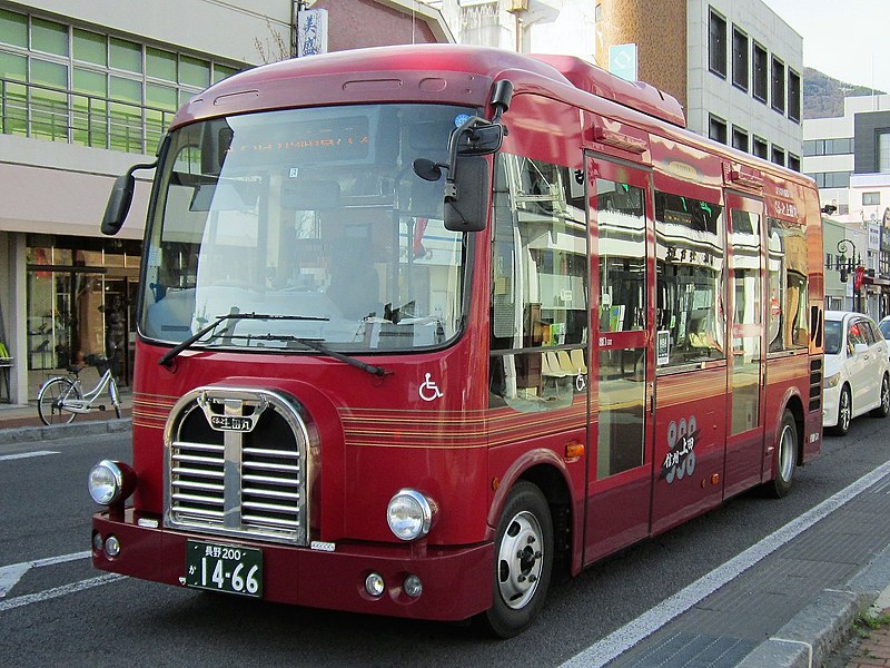 File:Chikuma Bus Gurutto Uedamaru.jpg