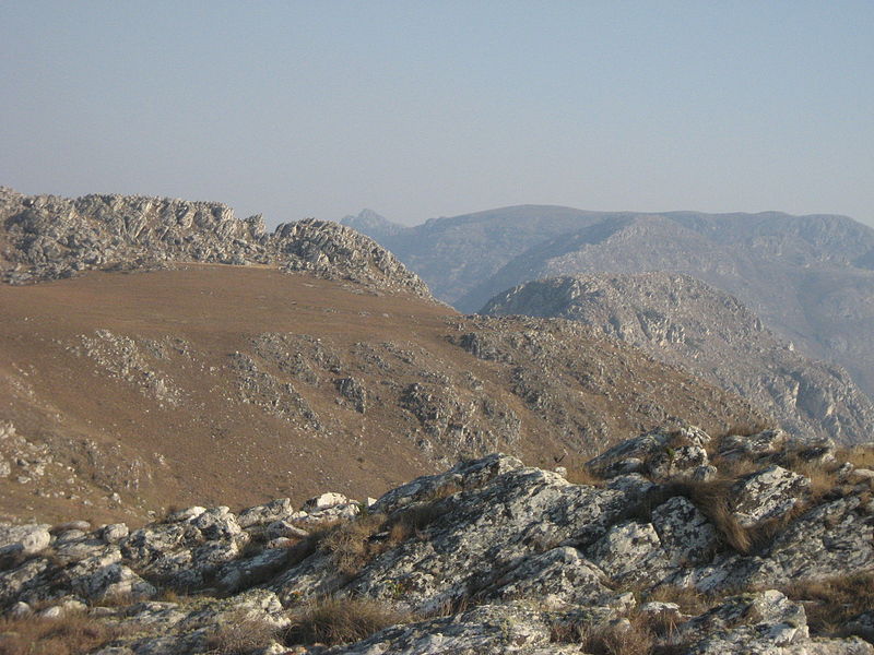 File:Chimanimani landscape 6 (10246571456).jpg