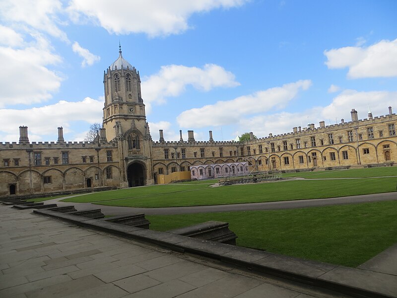 File:Christ Church Great Quadrangle April 2014.jpg