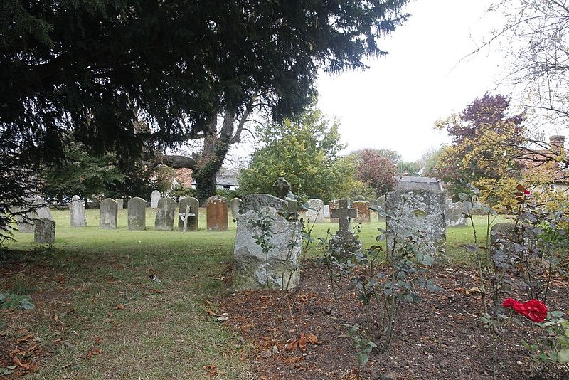 File:Churchyard at the Abbey - geograph.org.uk - 2682896.jpg