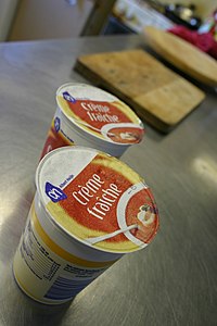 Crème fraîche - Wikipedia