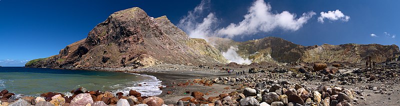 File:Crater Bay, White Island.jpg