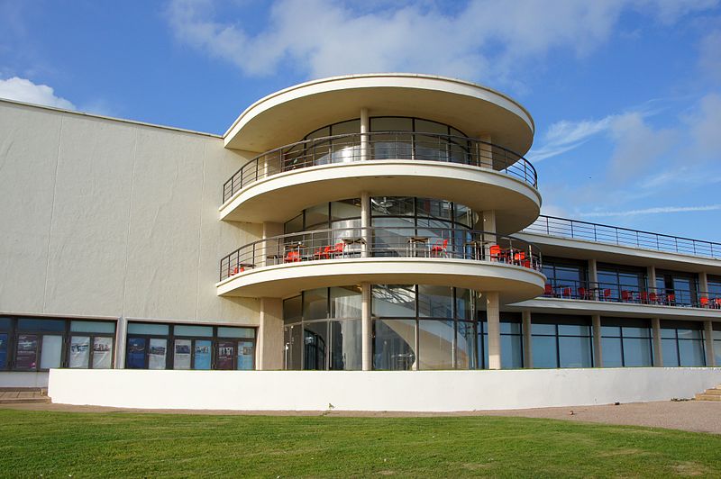 File:De La Warr Pavilion, 28 August 2012 (9).jpg