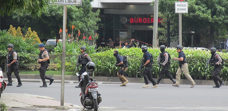 File:Densus 88 beraksi dalam Serangan Jakarta 2016.jpg