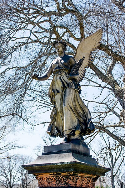 File:Detail 02 Freda Schubert memorial - Woodland Cemetery.jpg