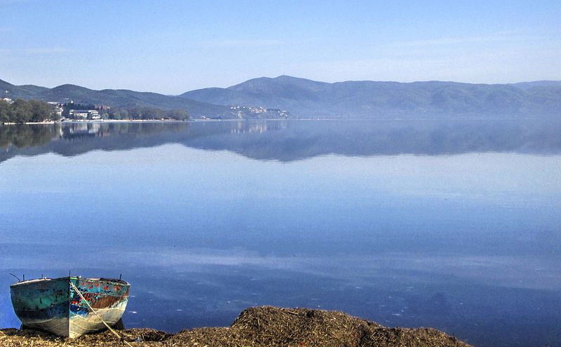 File:Dojran Lake 241.jpg