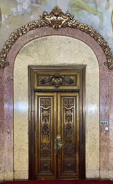 File:Door in the ground floor hallway of the George Enescu Museum.jpg