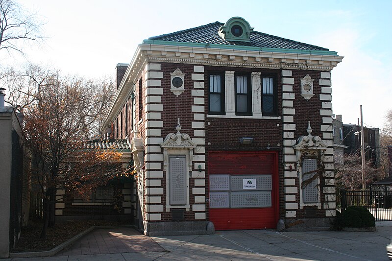 File:Engine Co 59, Truck 47 2.JPG