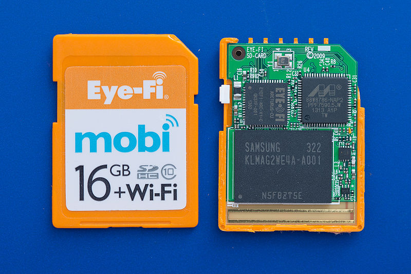 File:Eye-Fi Wifi Card.jpg