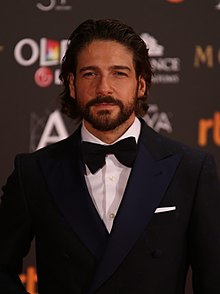 Félix Gómez en los Premios Goya 2017 (cropped bis).jpg