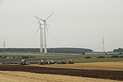 Deutsch: Feldtag der Firma Müller (Holzkirchen) im August 2016 nahe Werneck in Unterfranken. Vorführung von Bodebearbeitungs-, Aussaat und Pflanzenschutztechnik der Firma Lemken an Schleppern der Marken CaseIH und Steyr