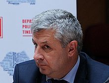 Florin Iordache, Rovana Tegak lurus si Gabriela Podasca la dezbaterea "Rumania TA, Parerea TA" 2015 - 23.06.2015 (1) (dipotong).jpg