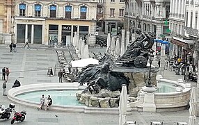 Mais pourquoi à Lyon la fontaine Bartholdi représente la Garonne ?