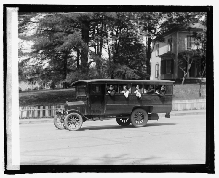 File:Ford Motor Co. (Rockville school bus) LCCN2016839714.tif