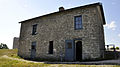 Het wachthuis met cellen van Fort Laramie National Historic Site