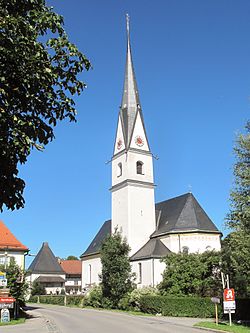 Frasdorf, die Sankt Margareta Kirche foto2 2012-08-07 09.50.jpg