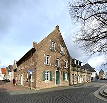 Erstes Rathaus von Monheim (1867–1938)