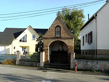 Uma pequena capela localizada na comuna de Friesenheim