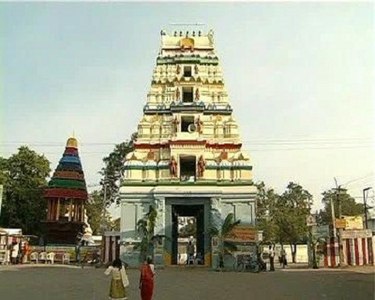 pamje ballore e gopuramit të Amaravatit