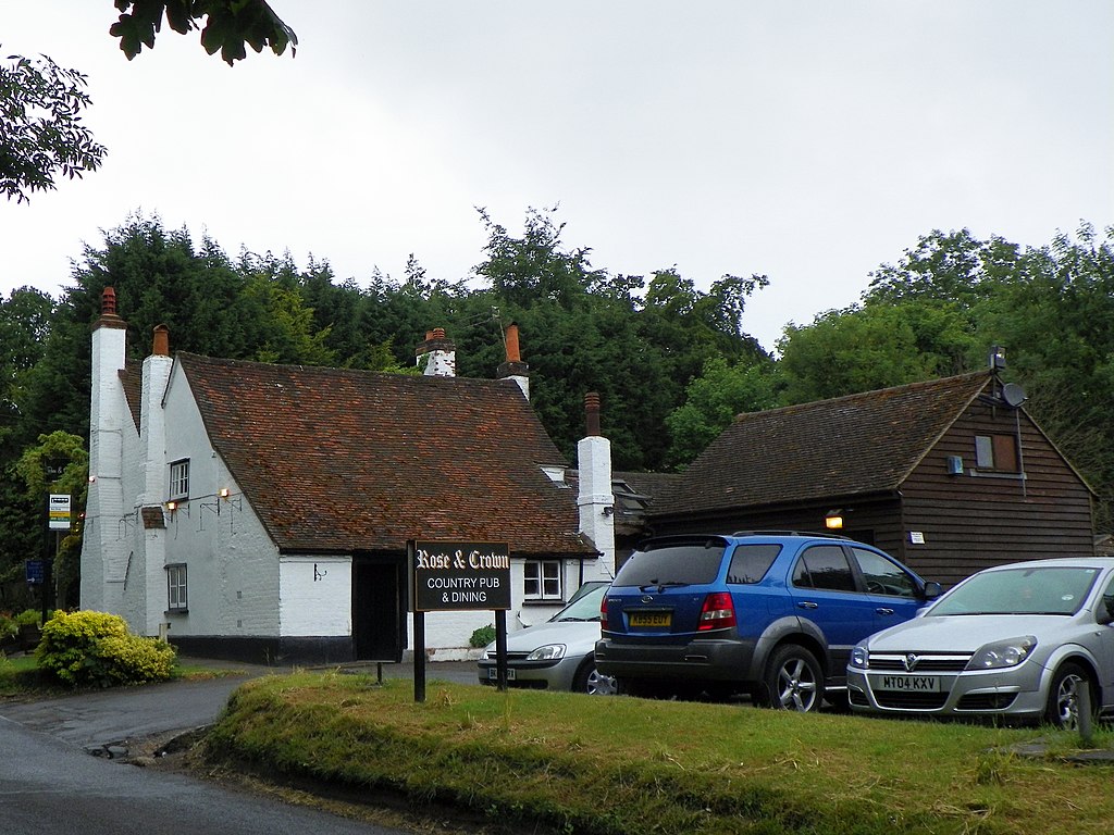 Small picture of The Rose & Crown @ Harefield Road courtesy of Wikimedia Commons contributors