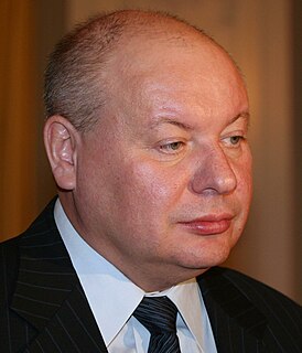 <span class="mw-page-title-main">Yegor Gaidar</span> Acting Prime Minister of Russia (1956–2009)