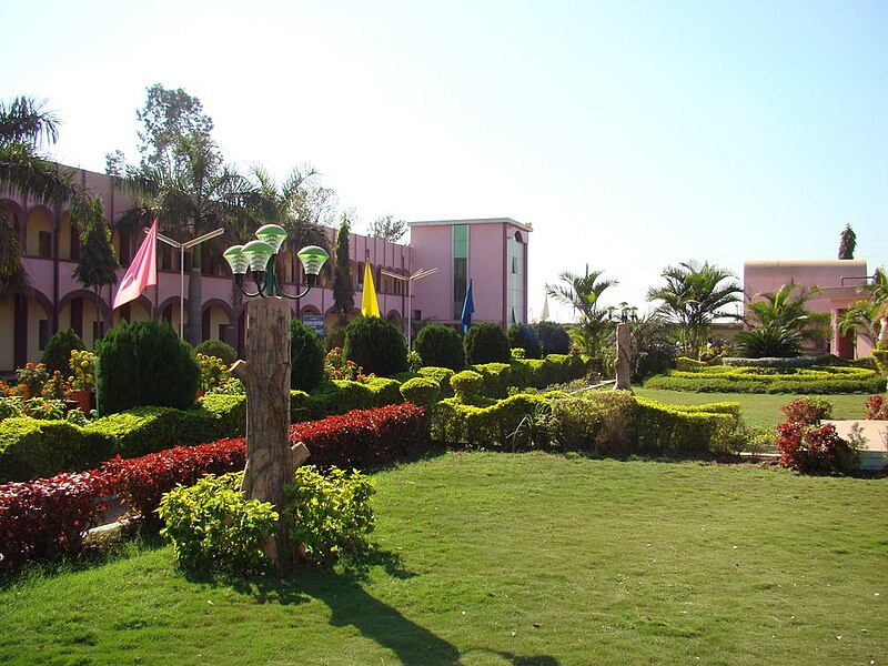 File:Gardens of stc.jpg