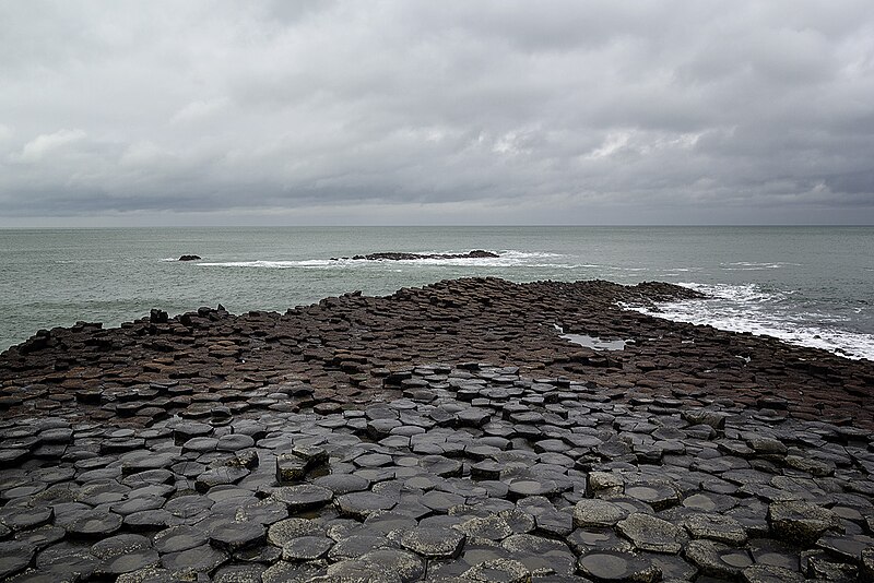 File:Giant's Causeway (12905449805).jpg